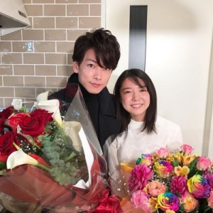 【たけもね】佐藤健と上白石萌音の距離感が近い画像(恋つづ撮影中)