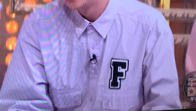 河合郁人が服にFをつける理由は?胸元のF画像