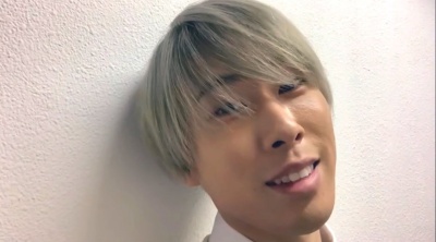 宮舘涼太の髪色変化の時系列まとめ!宮舘涼太のロロイヤルシルバー画像