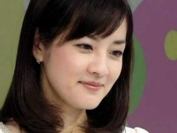 鈴木菜穂子アナ画像