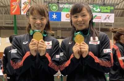 川井梨紗子と妹友香子の画像