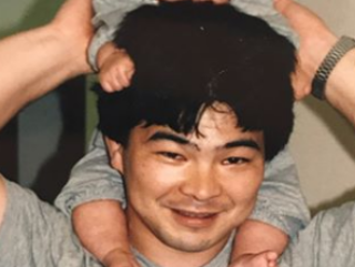 川井梨紗子の父の画像