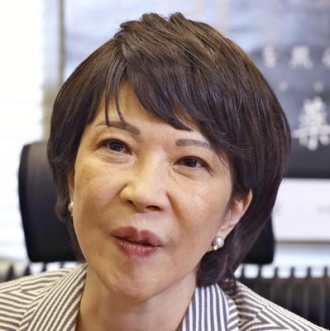 高市早苗はいつからウィッグ?画像