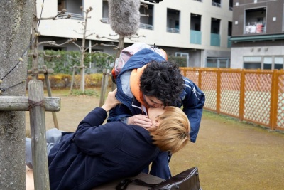 神尾楓珠のキスシーン画像(望月歩)