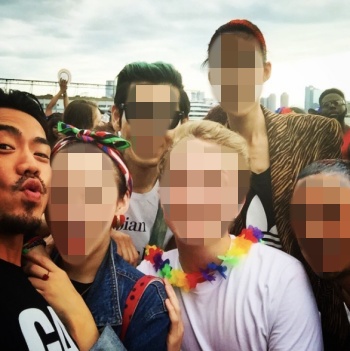 ゲイパレードに参加した高橋大輔画像